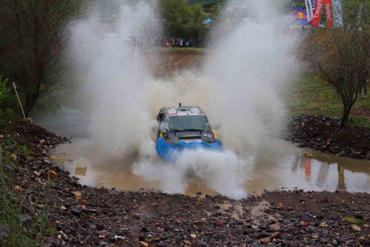 Türkiye Offroad Şampiyonasında sporcular Kızılcahamam’da kozlarını paylaştı