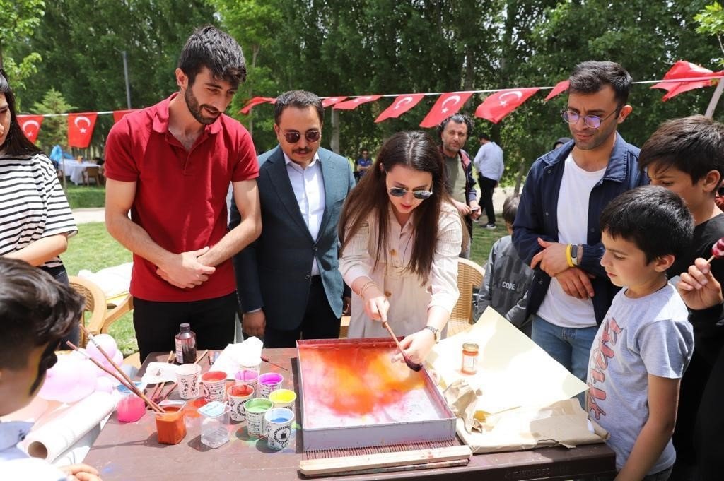 Muradiye’de yılsonu sergisi