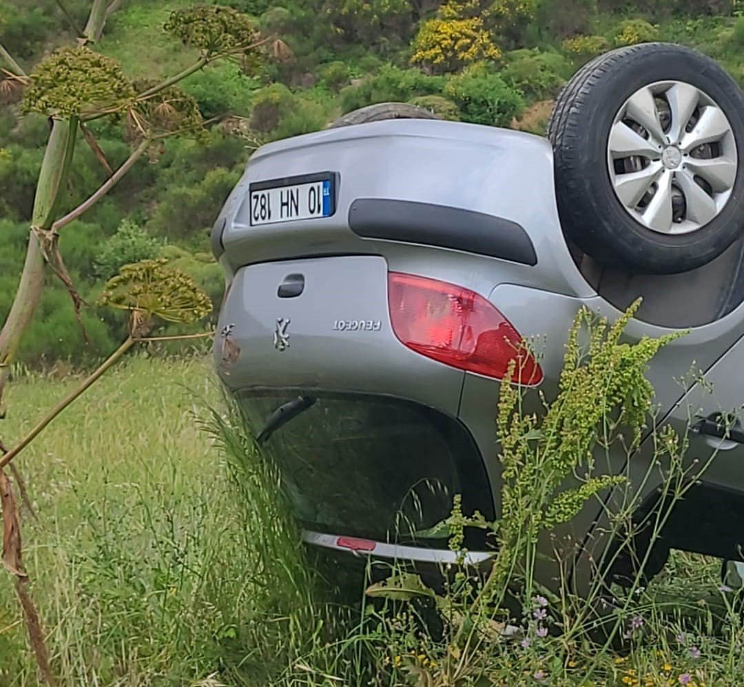 Erdek’te trafik kazasında araç takla attı, sürücü yaralandı