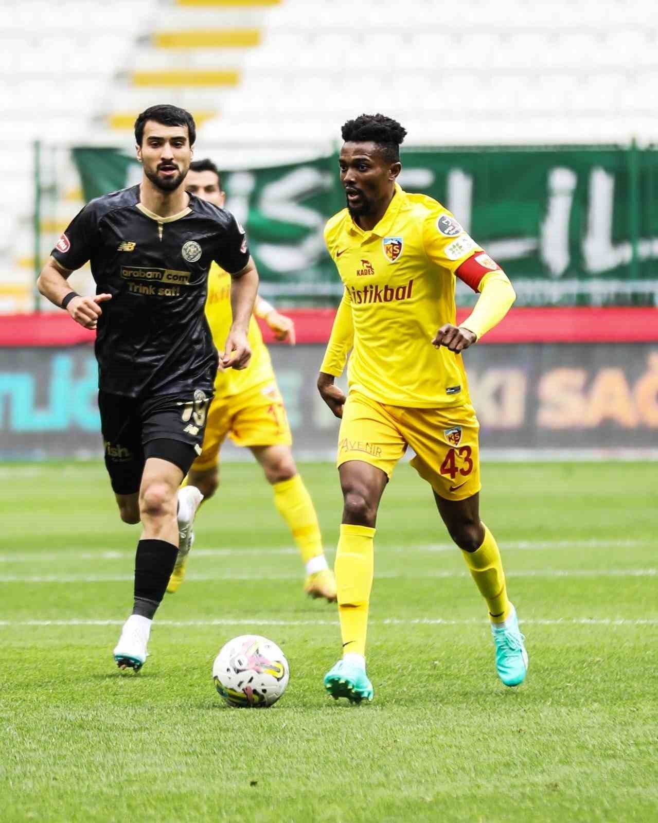 Bernard Mensah Kayserispor’a veda etti