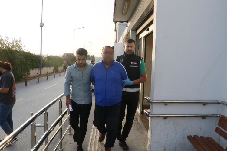 Adana’da dolandırıcılık ve uyuşturucu ticareti yapan şebekeye operasyon: 12 gözaltı kararı