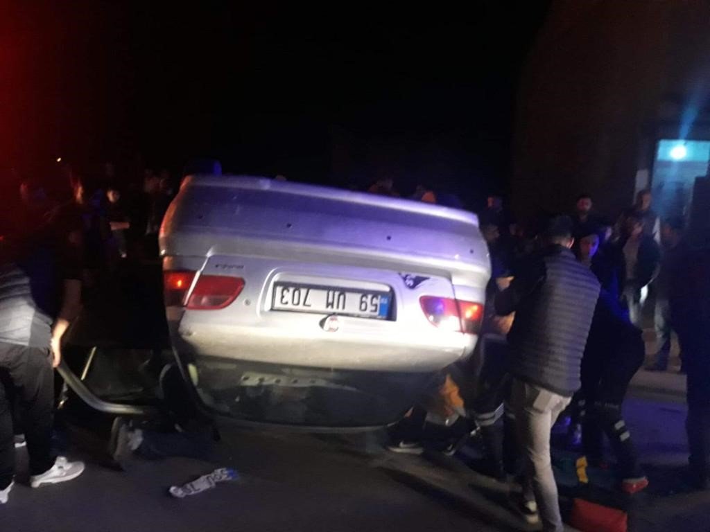Ağrı’da takla atan otomobilin sürücüsü yaralandı