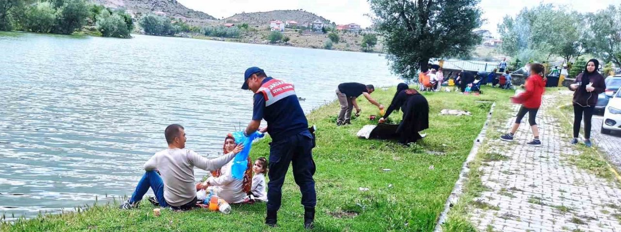Jandarma, ‘temiz çevre ve çevre koruma’ için sahada