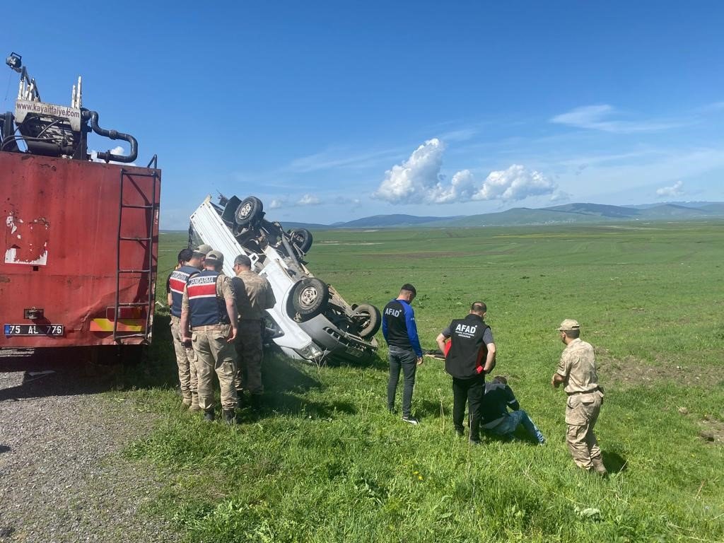 Ardahan’da trafik kazası: 1 ölü, 2 yaralı