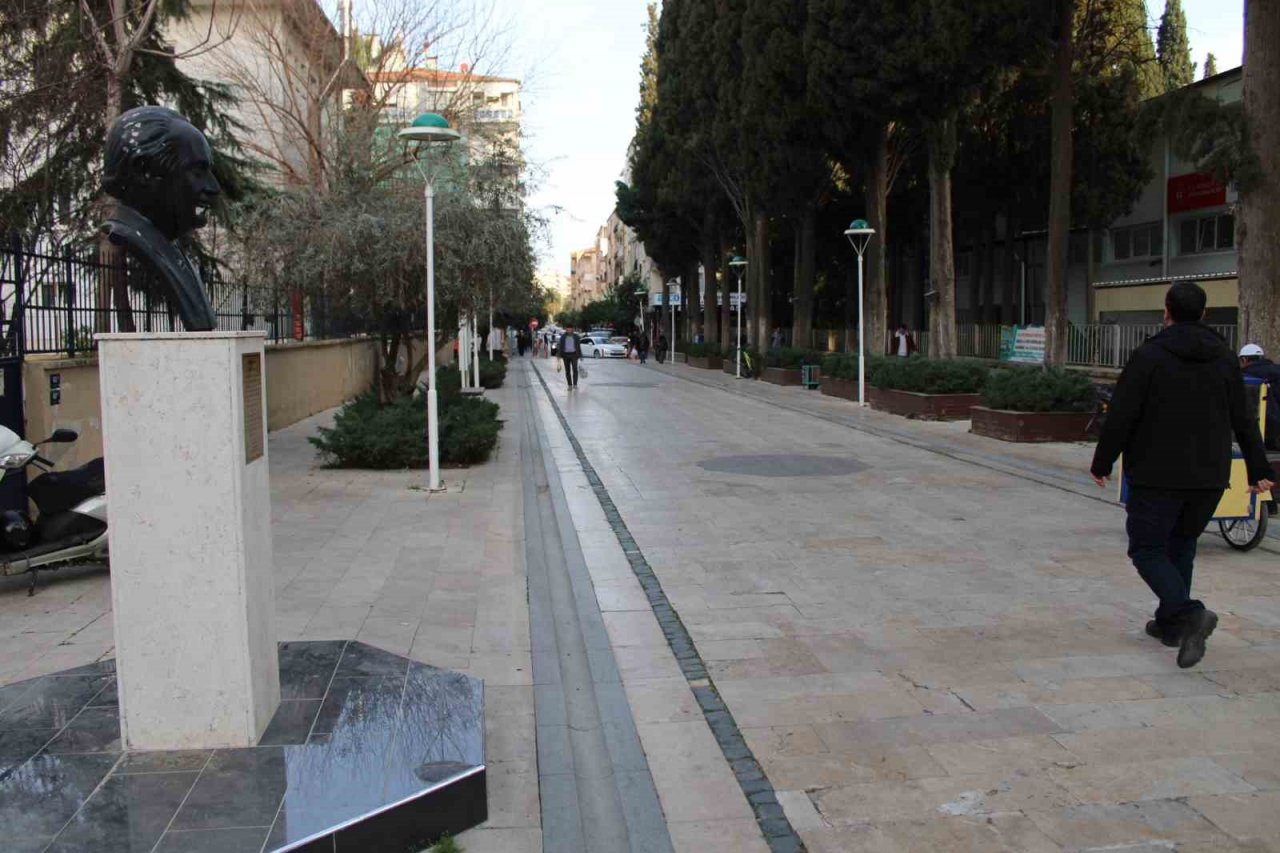 Bu sokak sanat kokuyor