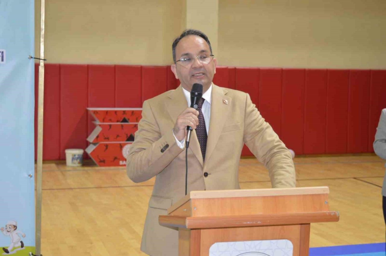 4-6 yaş Kur’an kurslarının 10. yılına mehterli kutlama