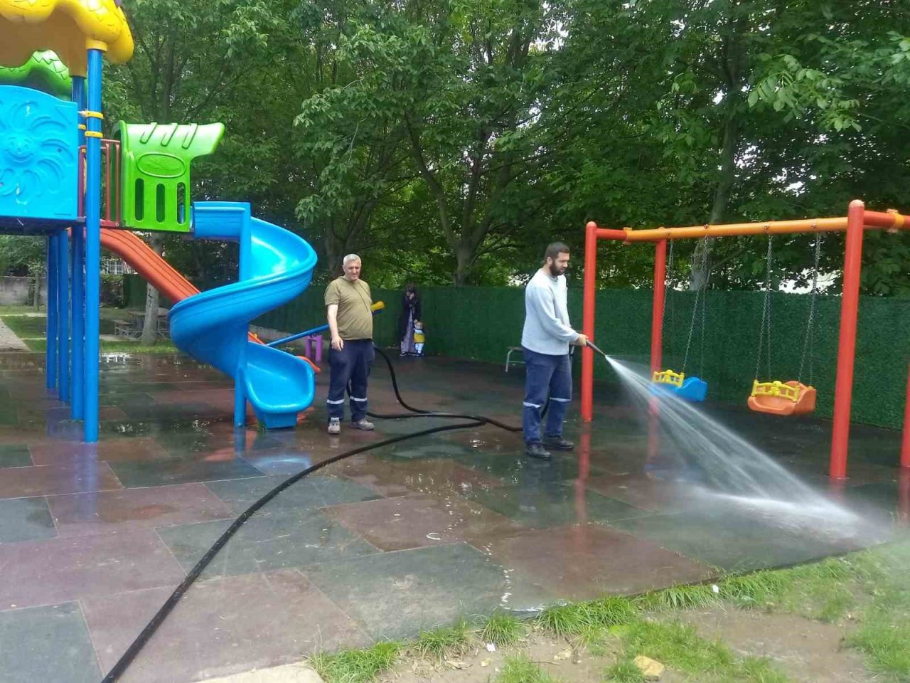 Başiskele’de yaz temizliği başladı