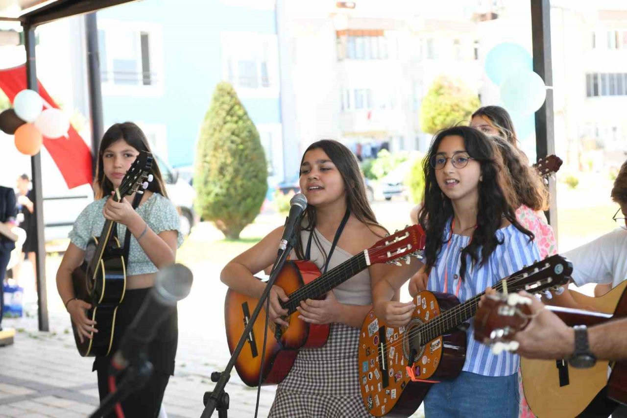 Lapseki’de ‘Hayat Boyu Öğrenme Haftası’ etkinliği düzenlendi