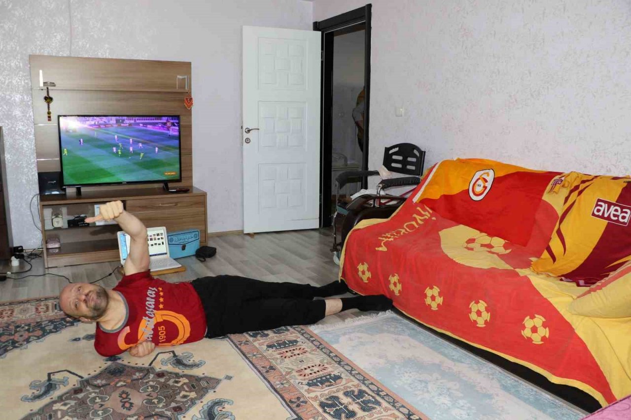 Engeli, Galatasaray aşkına engel olamadı