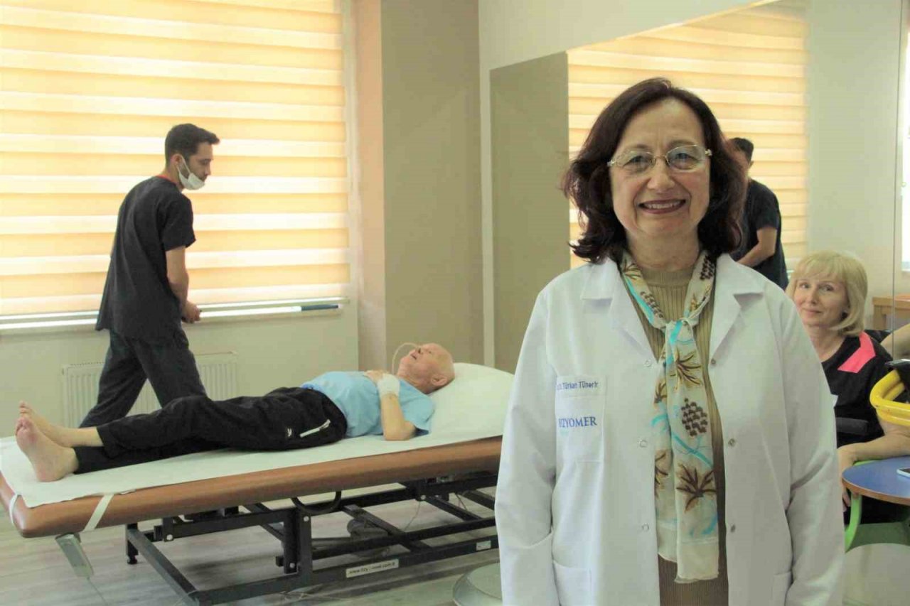 Ukraynalı 79 yaşındaki fizik profesörü hayata tekrar tutundu