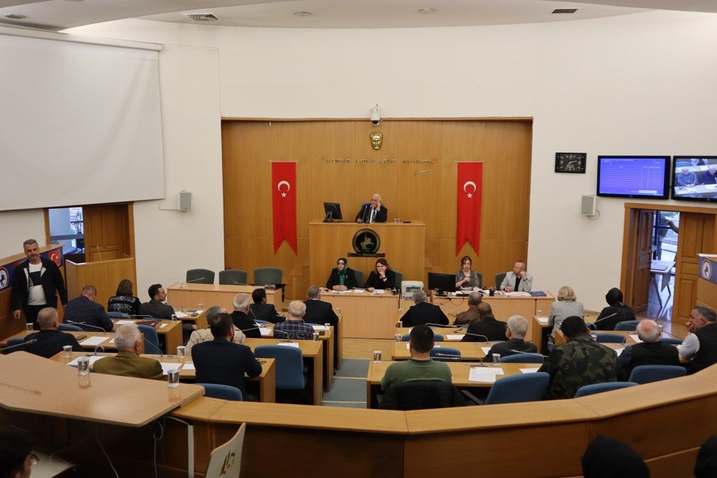 Düzce Belediye Meclisi 30 gündem maddesini görüştü