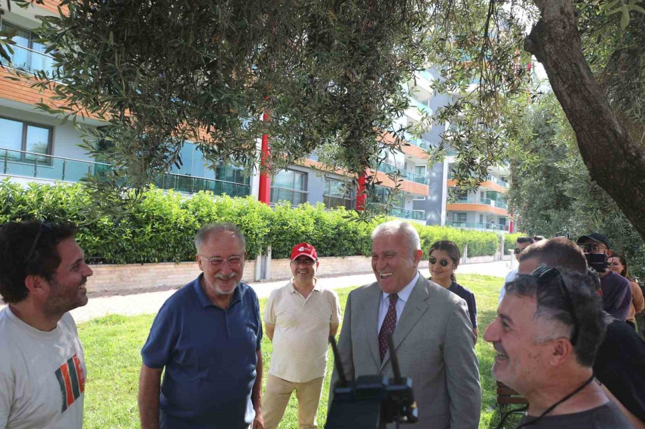 Başkan Atay ’Efeler’in Efesi’ filmi için kamera karşısına geçti