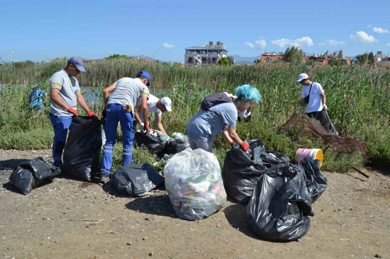 Fethiye Kuş Cenneti’nde temizlik etkinliği yapıldı
