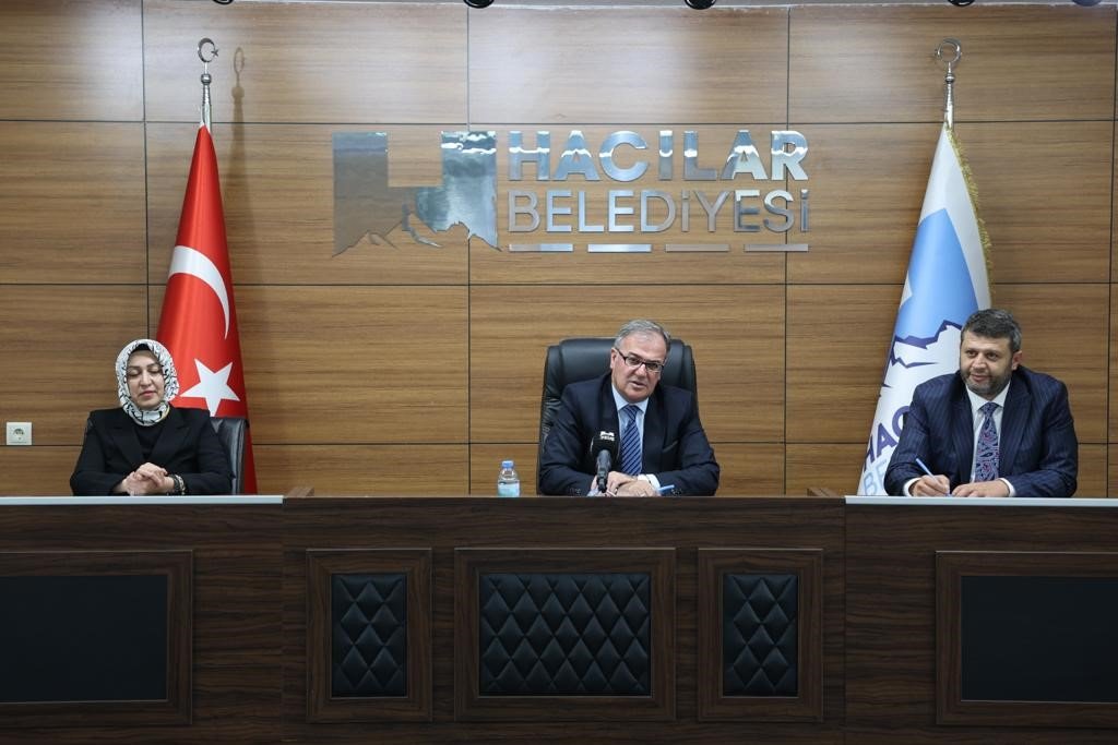 Özdoğan: "İlçede yaz çalışmaları hızlandı"