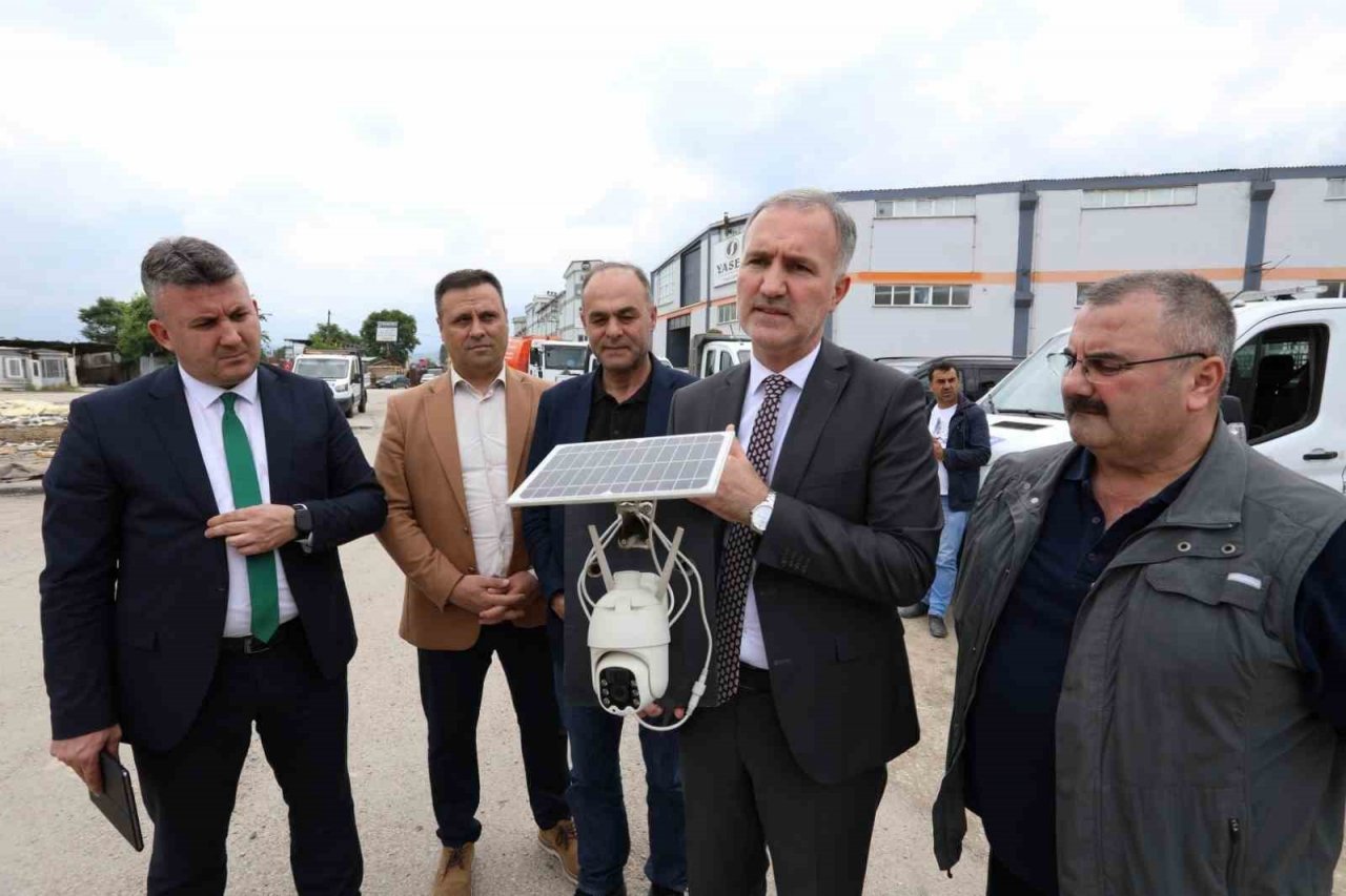 İnegöl Belediyesi Dünya Çevre Günü’nü temizlikle kutladı