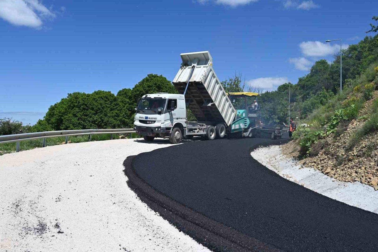 Kirazlıdere ile Andık Deresi bölgesi arasına asfalt yol