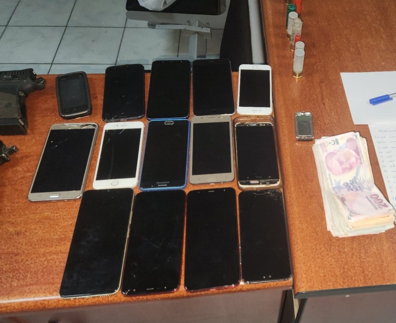 Yaralama şüphelisinin evinden cephane çıktı