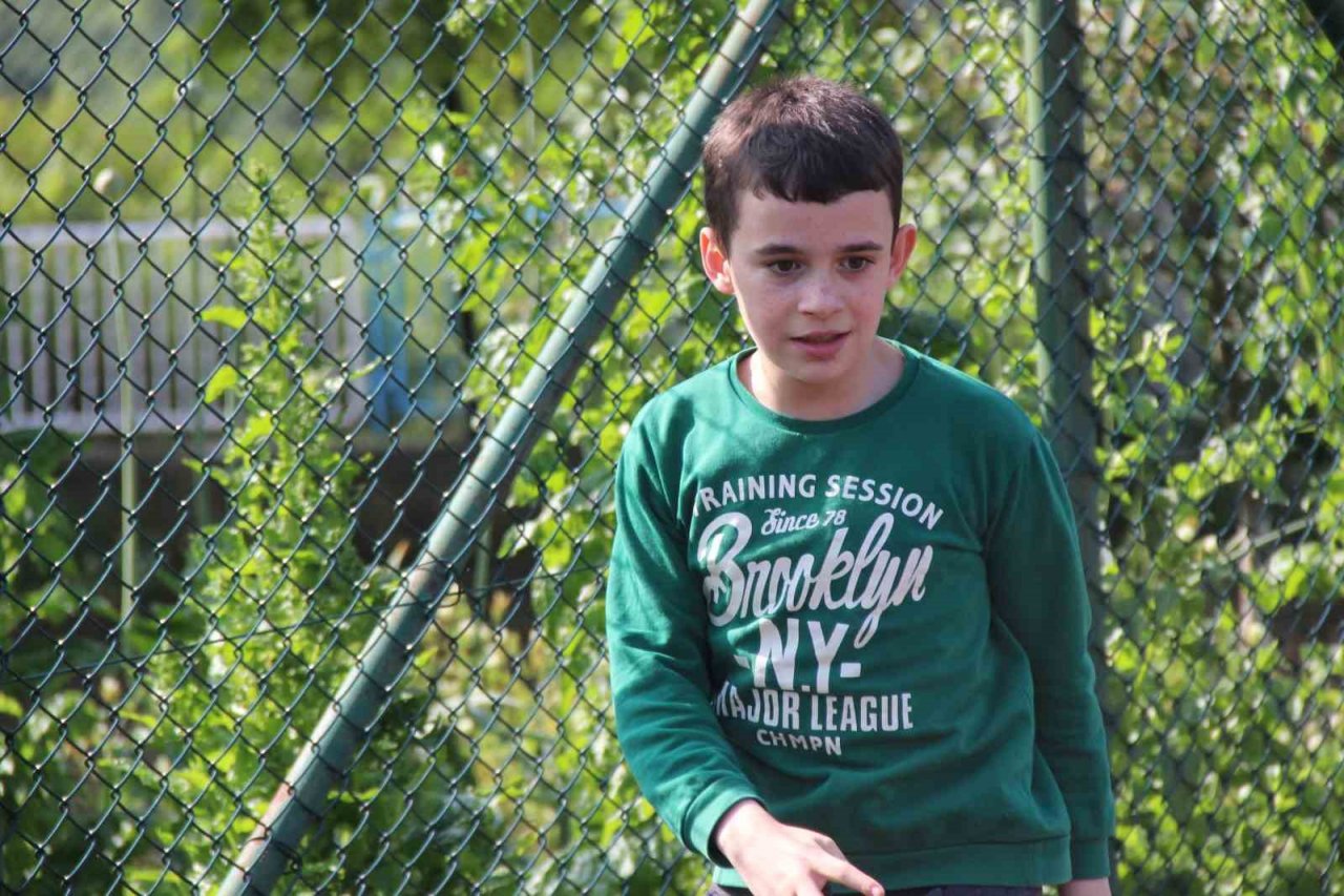 Doktorlar ’Yürüyemez’ demişti, şimdilerde atletizm branşında ter döküyor