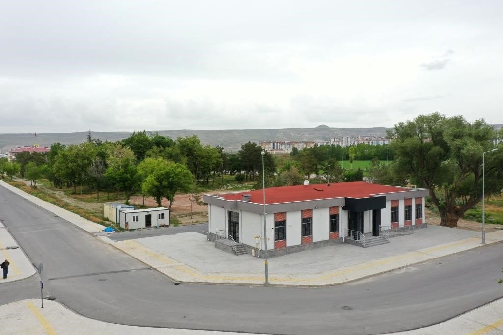 Başkan Çolakbayrakdar’dan Oruçreis’e aile sağlık merkezi, park ve halı saha