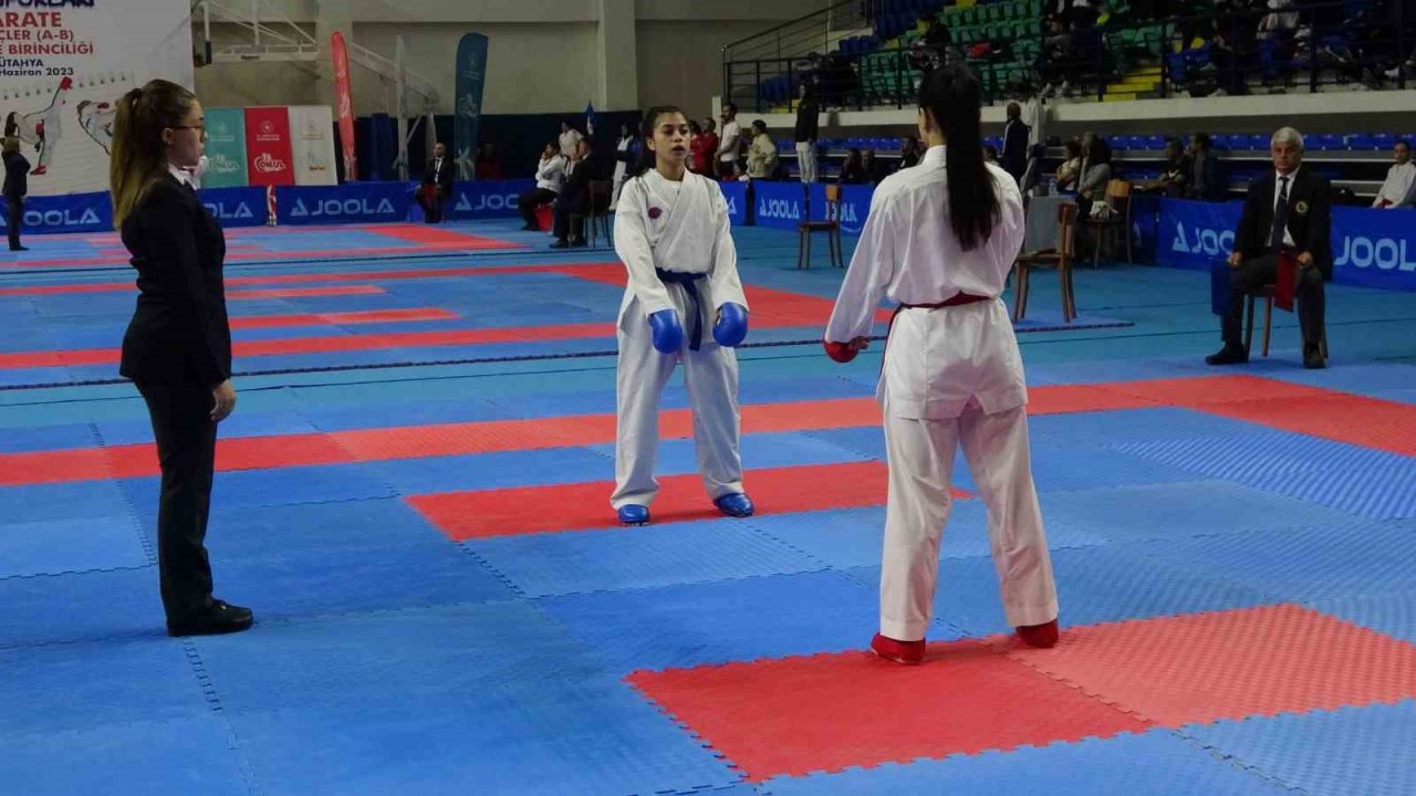 Kütahya’da Türkiye Gençler Karate Şampiyonası