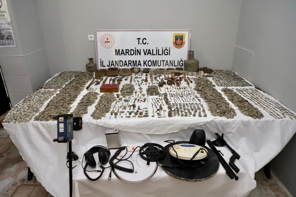 Mardin’de tarihi eser operasyonu: Yaklaşık 22 bin parça ele geçirildi