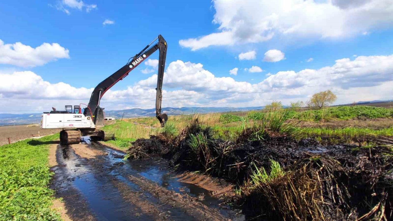 MASKİ dere temizliklerine devam ediyor