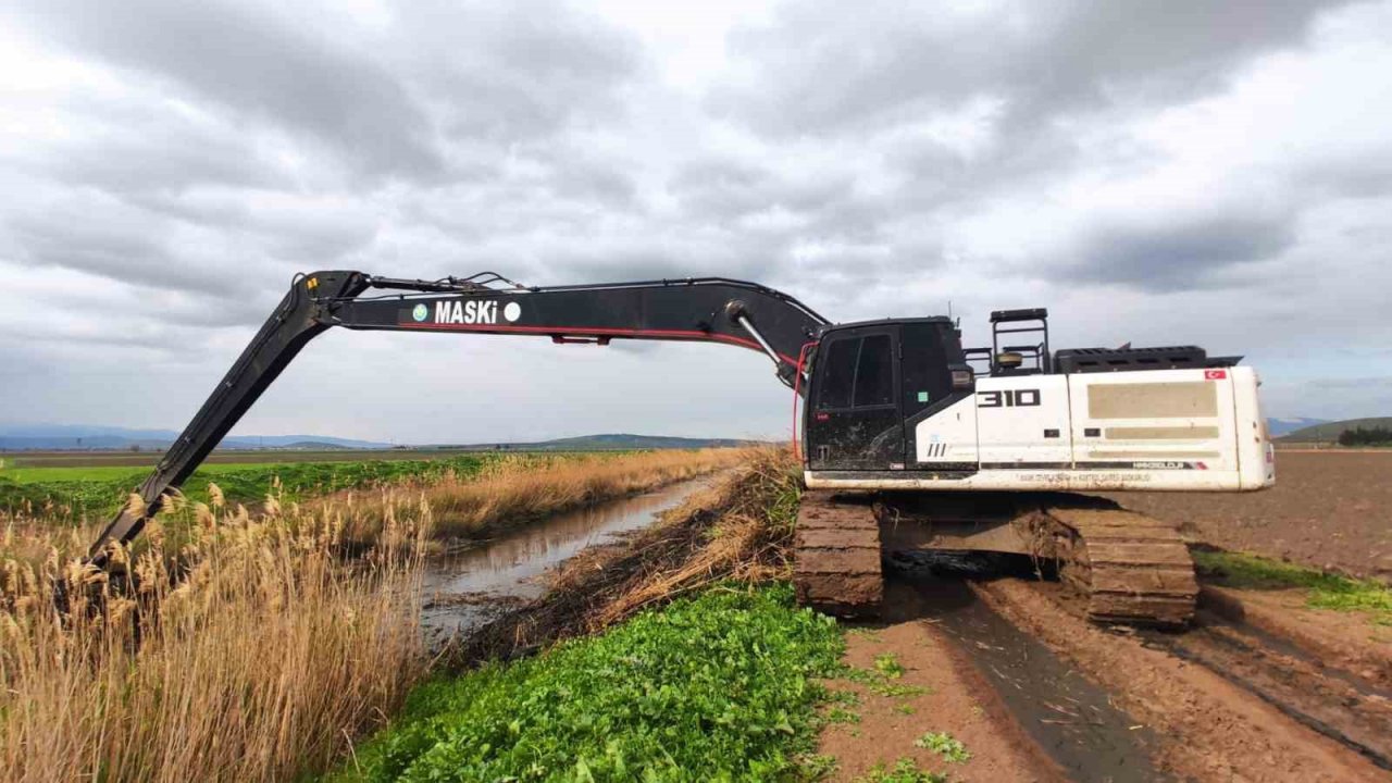 MASKİ dere temizliklerine devam ediyor