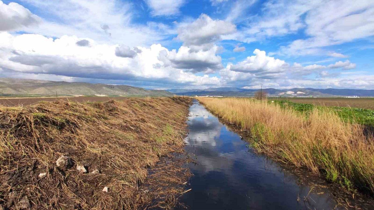 MASKİ dere temizliklerine devam ediyor