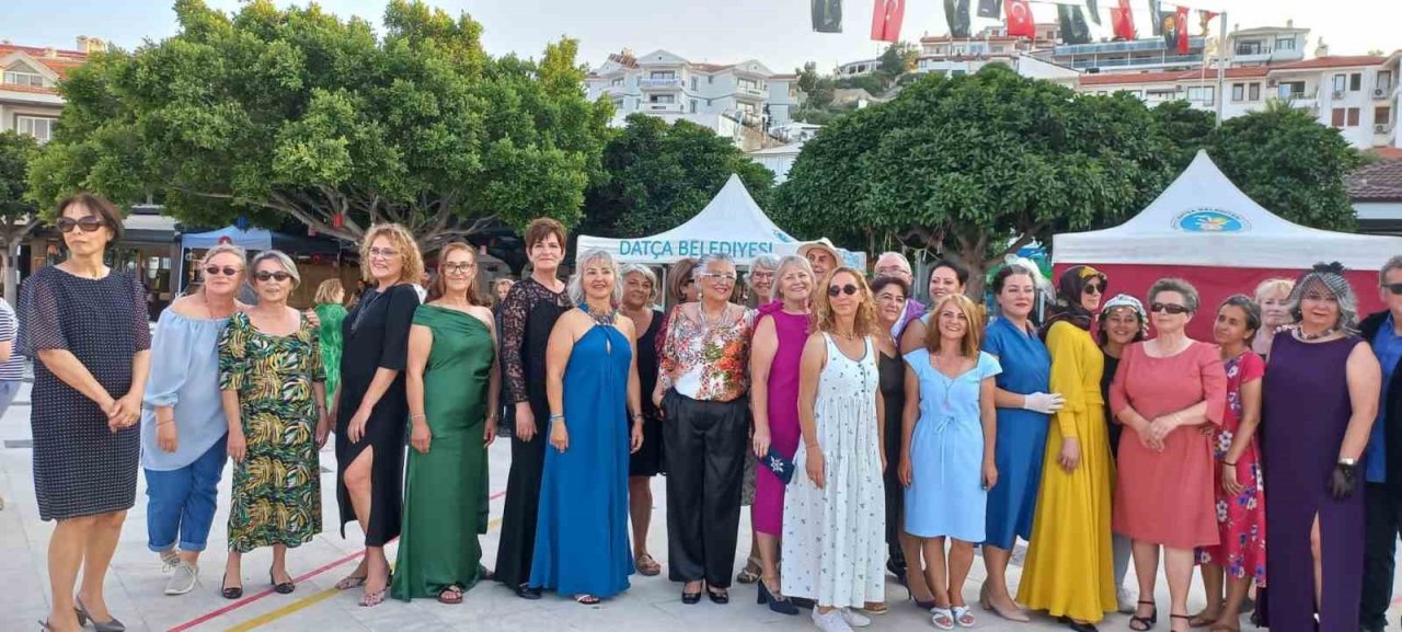 Datça Halk Eğitim Merkezi kursiyerleri hünerlerini sergiledi