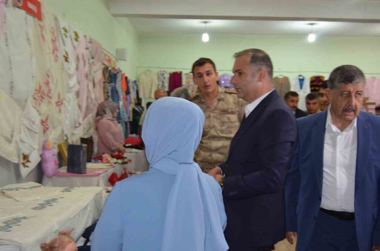 Varto’da yılsonu sergisi