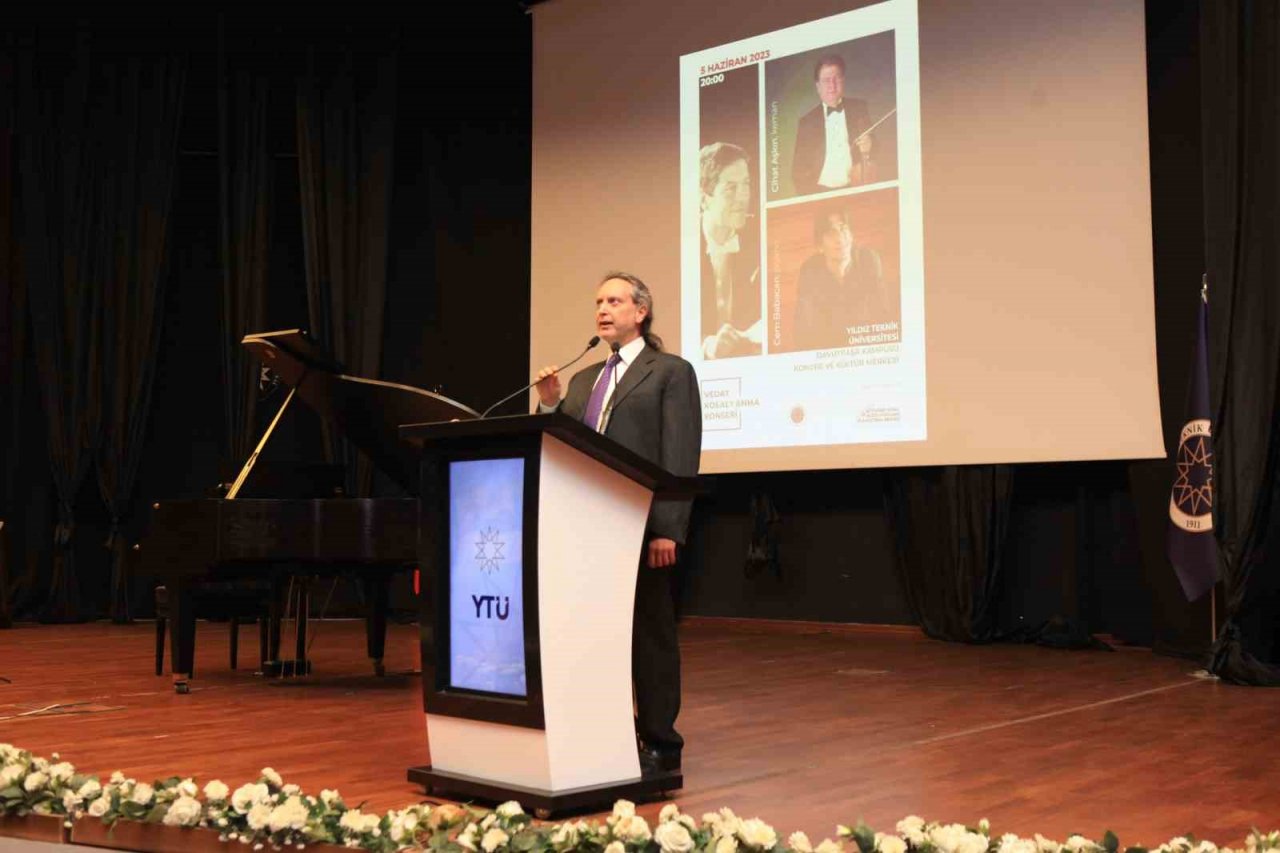 Piyano virtüözü ve Besteci Vedat Kosal ölüm yıldönümünde anıldı