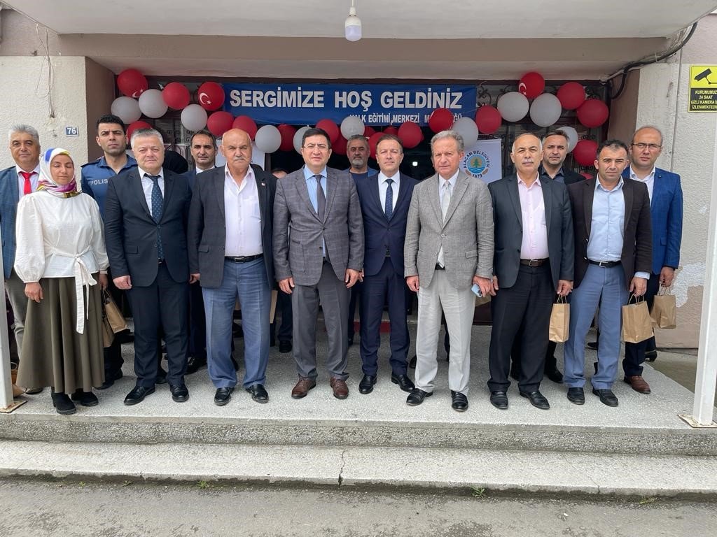 Alaçam’da yıl sonu sergisi