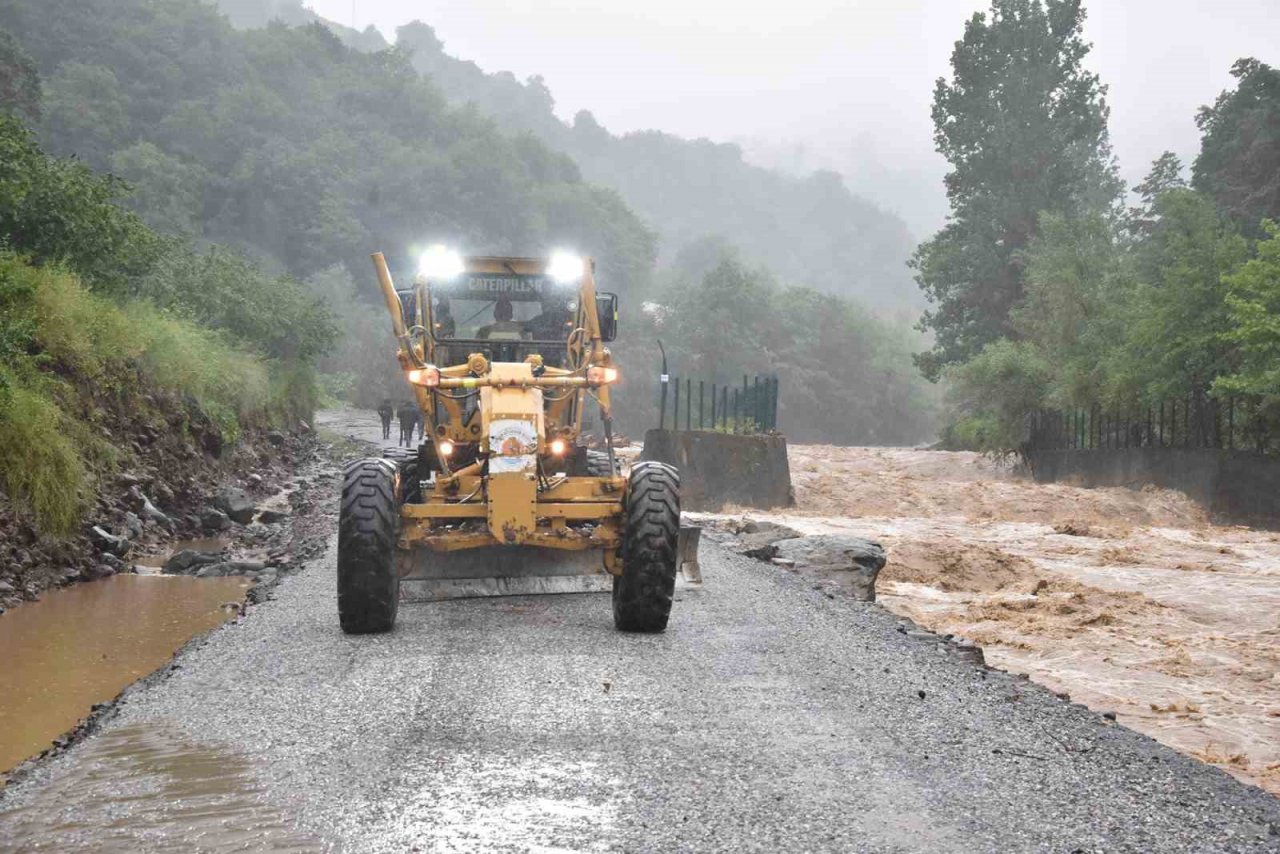 Samsun’da sel ve heyelanla mücadele