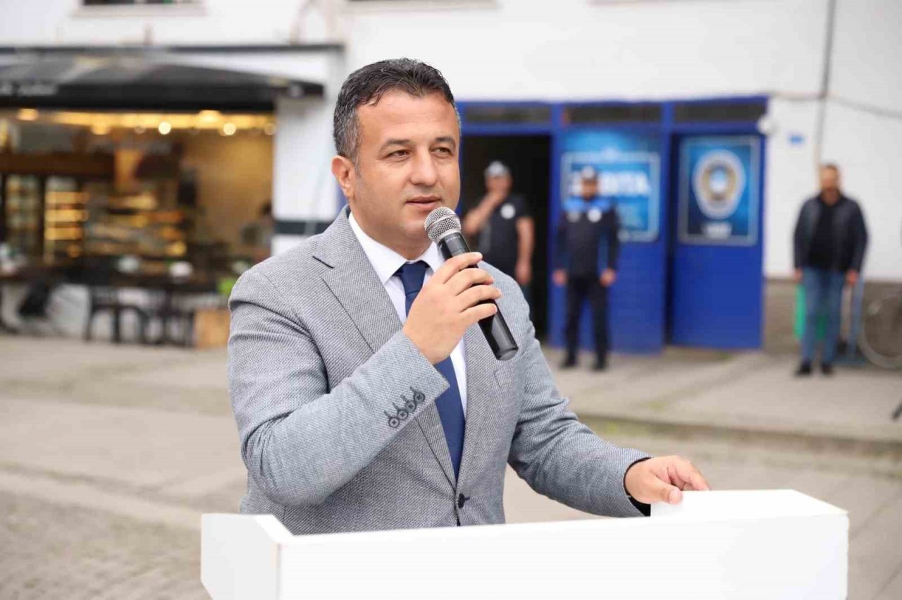 Ragbi takımlarından kortej yürüyüşü