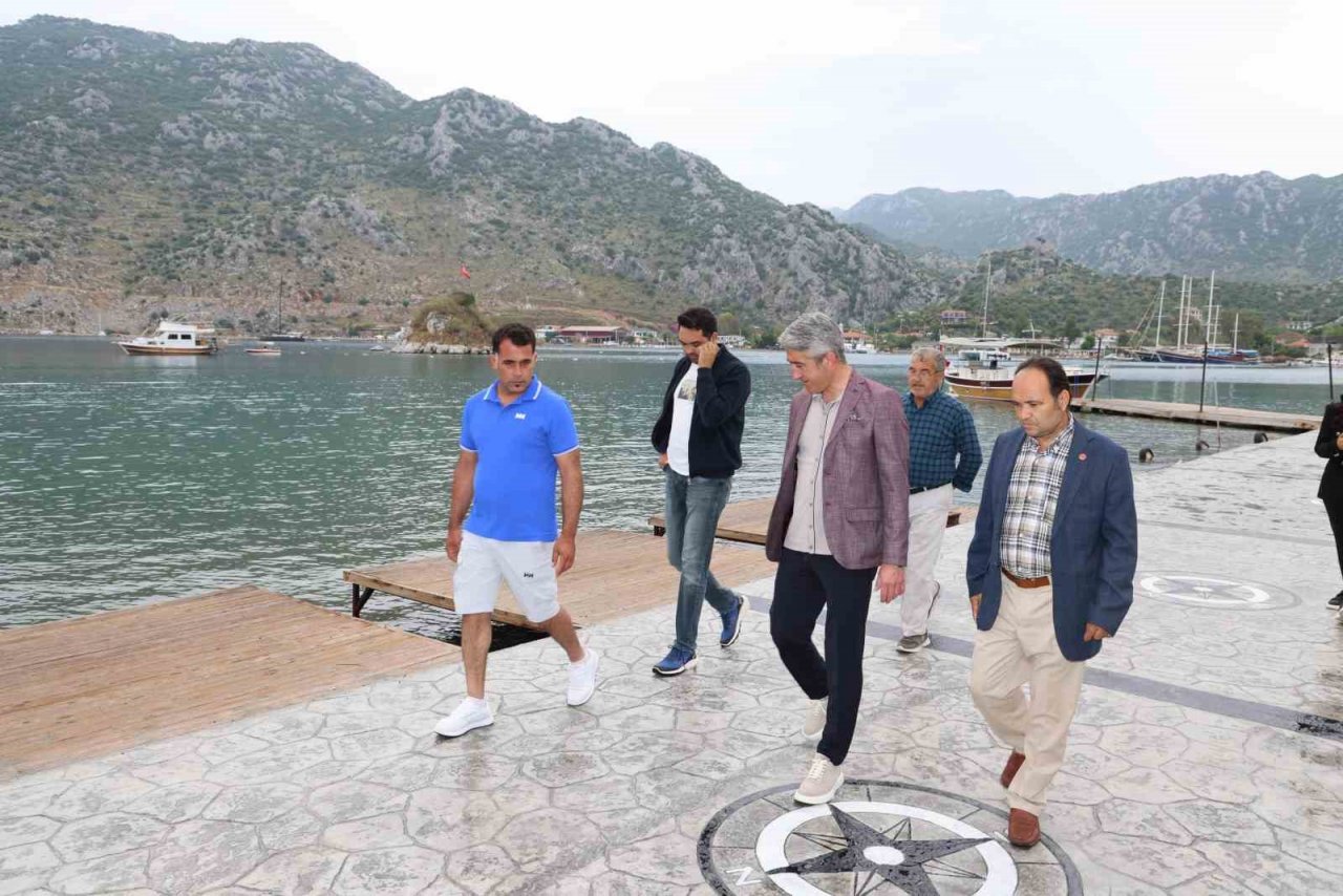 Başkan Oktay, Selimiye ve Bozburun’da incelemelerde bulundu