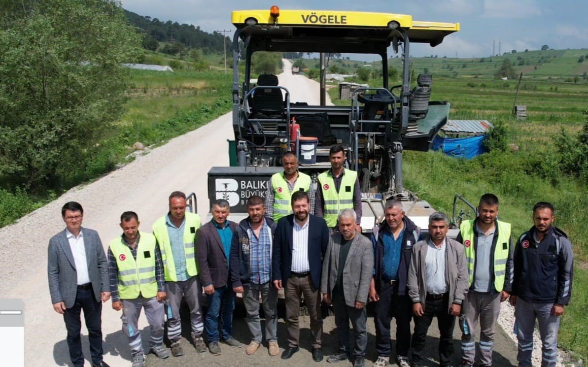 Sındırgı’da kırsal sıcak asfaltla buluşuyor