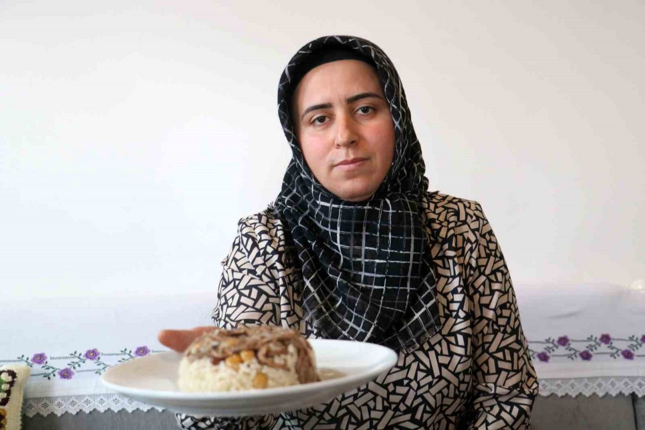 Bin yıllık pilav damak çatlatıyor