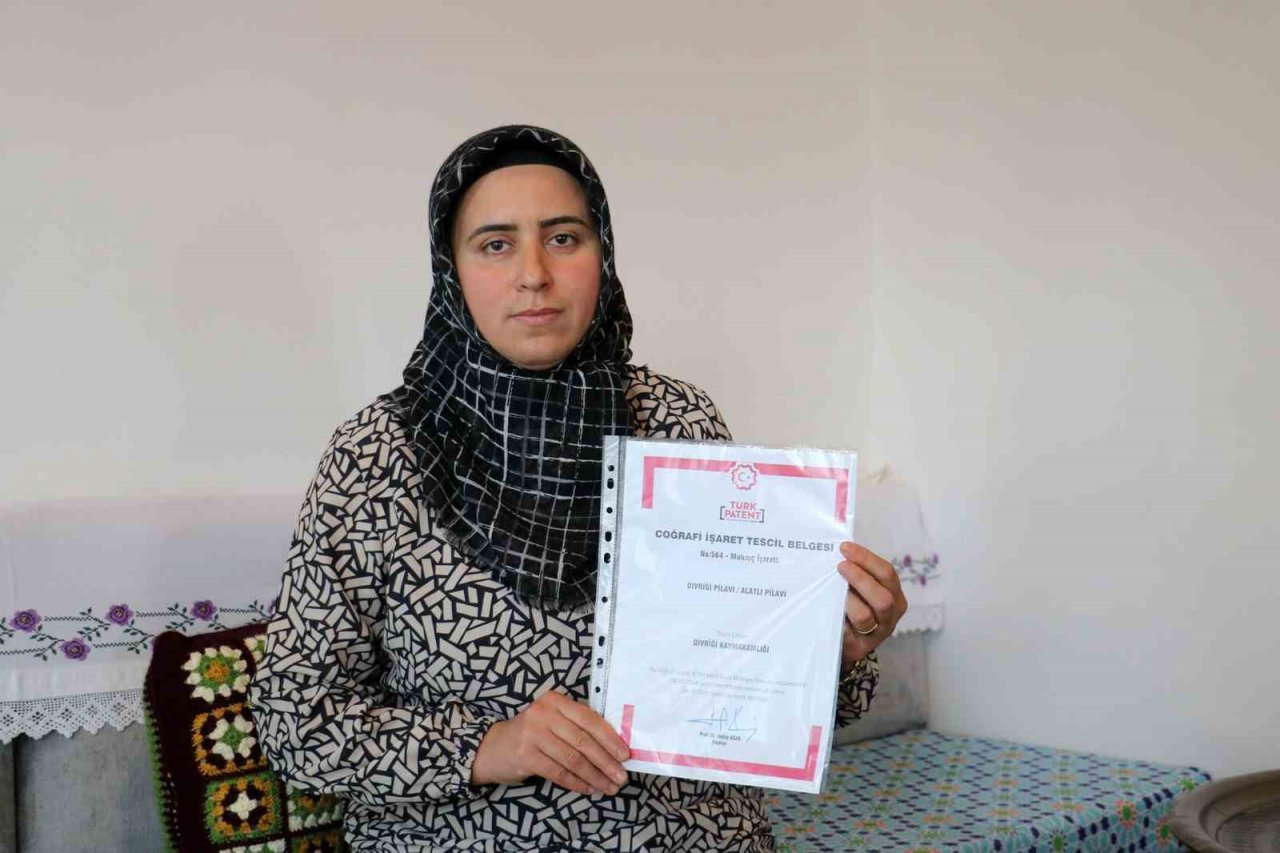 Bin yıllık pilav damak çatlatıyor