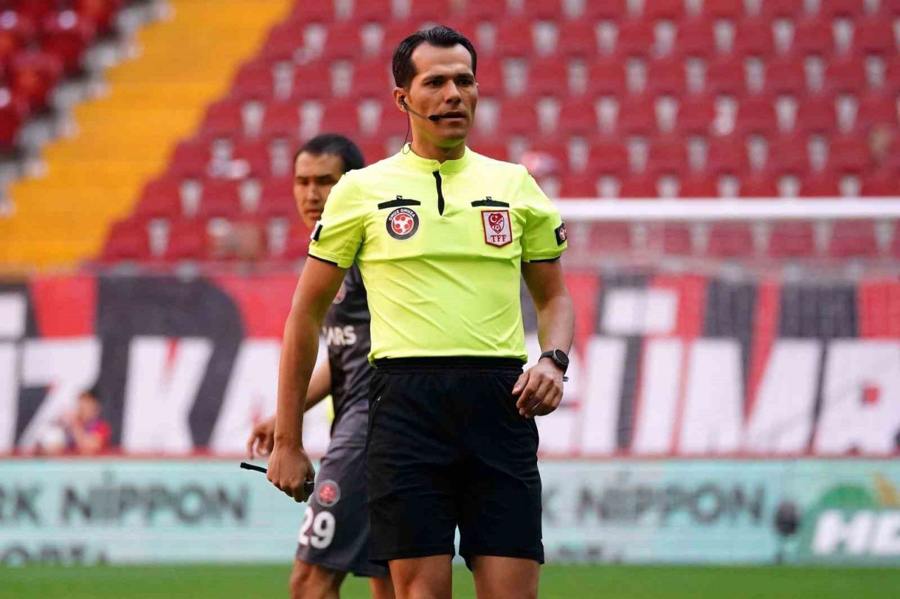 Spor Toto Süper Lig: Fatih Karagümrük: 1 - Kasımpaşa: 0 (Maç devam ediyor)