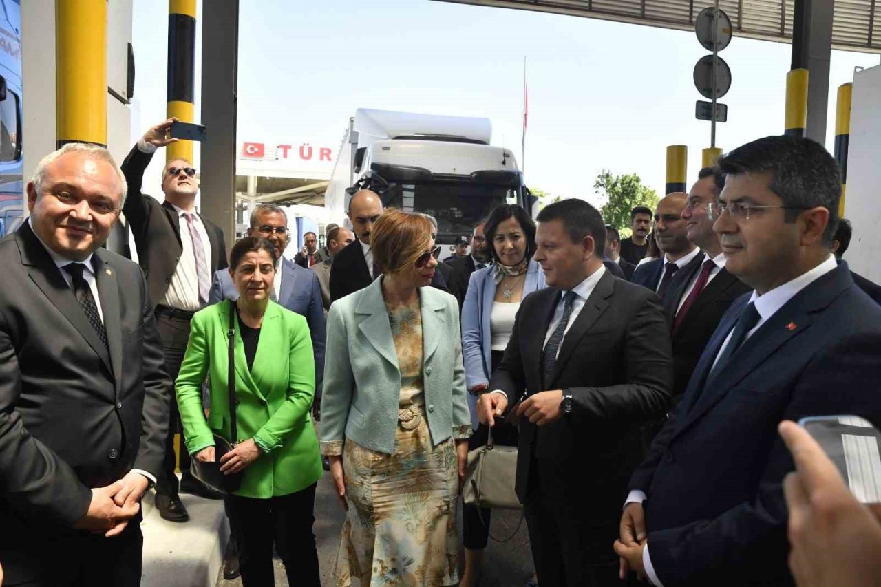 Vali Kırbıyık: “Bu projeler Türkiye ve Bulgaristan arasındaki ticaret hacmini daha da yükseltecektir”