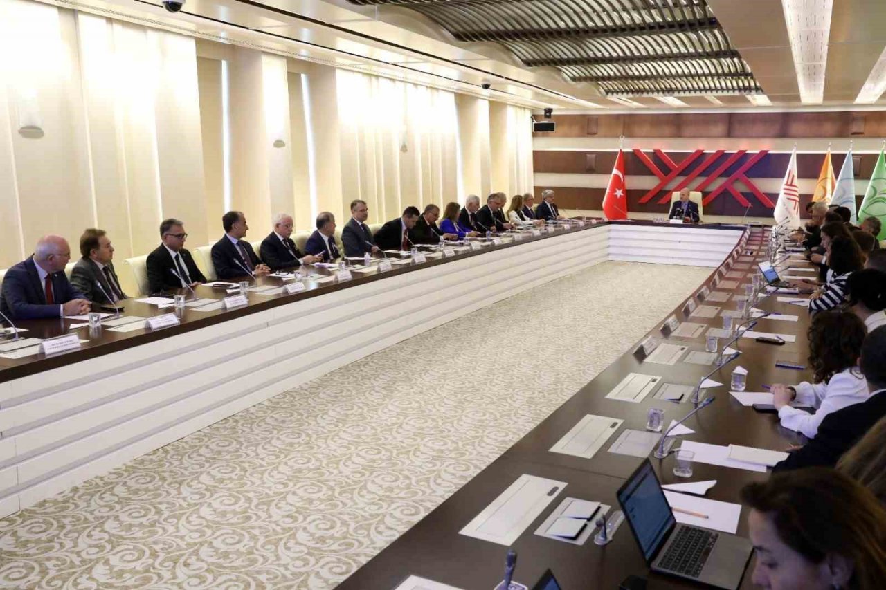 Anadolu Üniversitesi 2023 Engelsiz Üniversite Ödüllerinden yine çok sayıda ödülle döndü