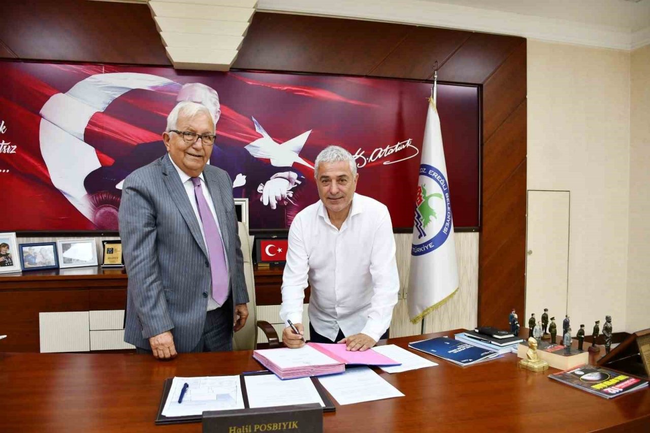 Cahit Terzi imzayı attı, göreve başladı