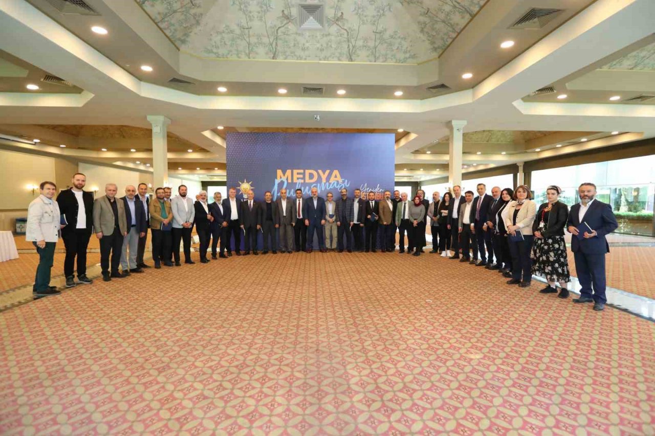 AK Parti "Yeniden İstanbul" sloganı ile 2024 mahalli seçimlerinin startını verdi