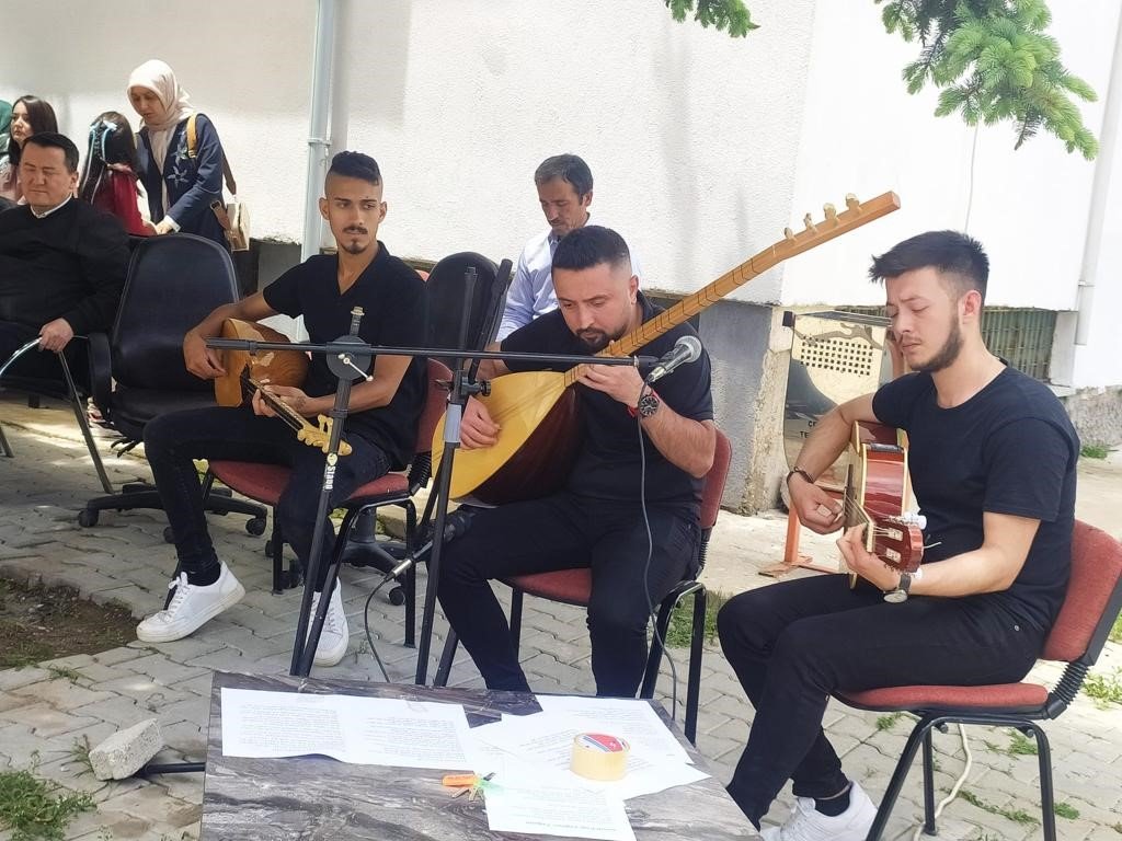 Altıntaş’ta Hayat Boyu Öğrenme Haftası etkinlikleri