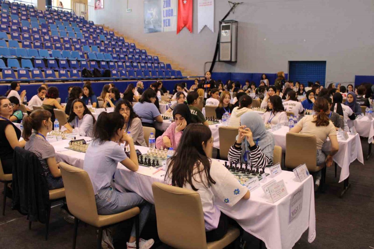 Satranç Türkiye Şampiyonası Aydın’da başladı