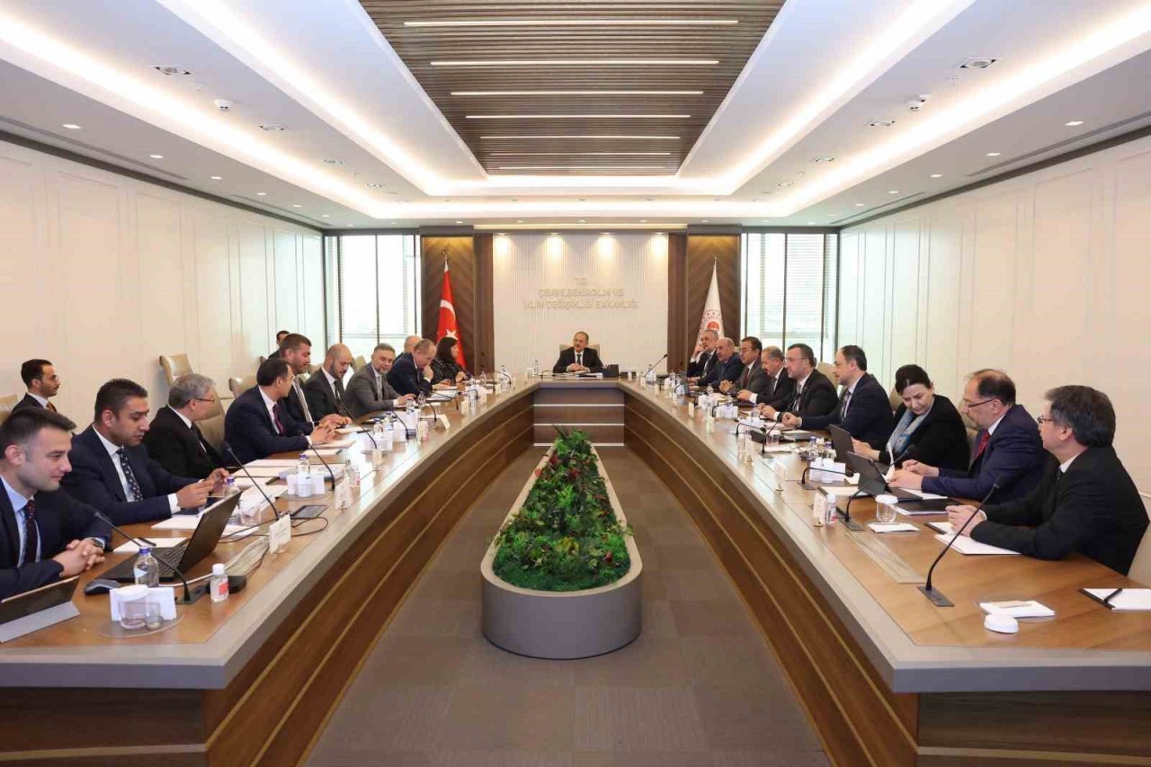 Çevre, Şehircilik ve İklim Değişikliği Bakanlığı’nın önceliği deprem bölgeleri