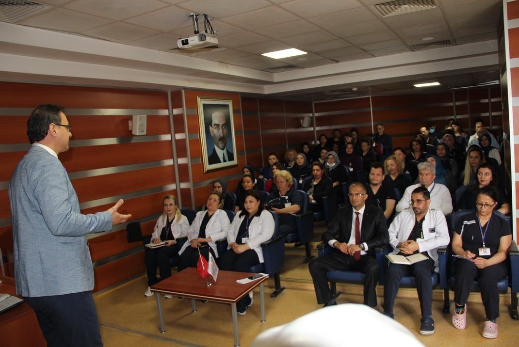 Başhekim Telli: "Hastalarımızın en iyi sağlık hizmeti alabilmesi için çalışıyoruz”