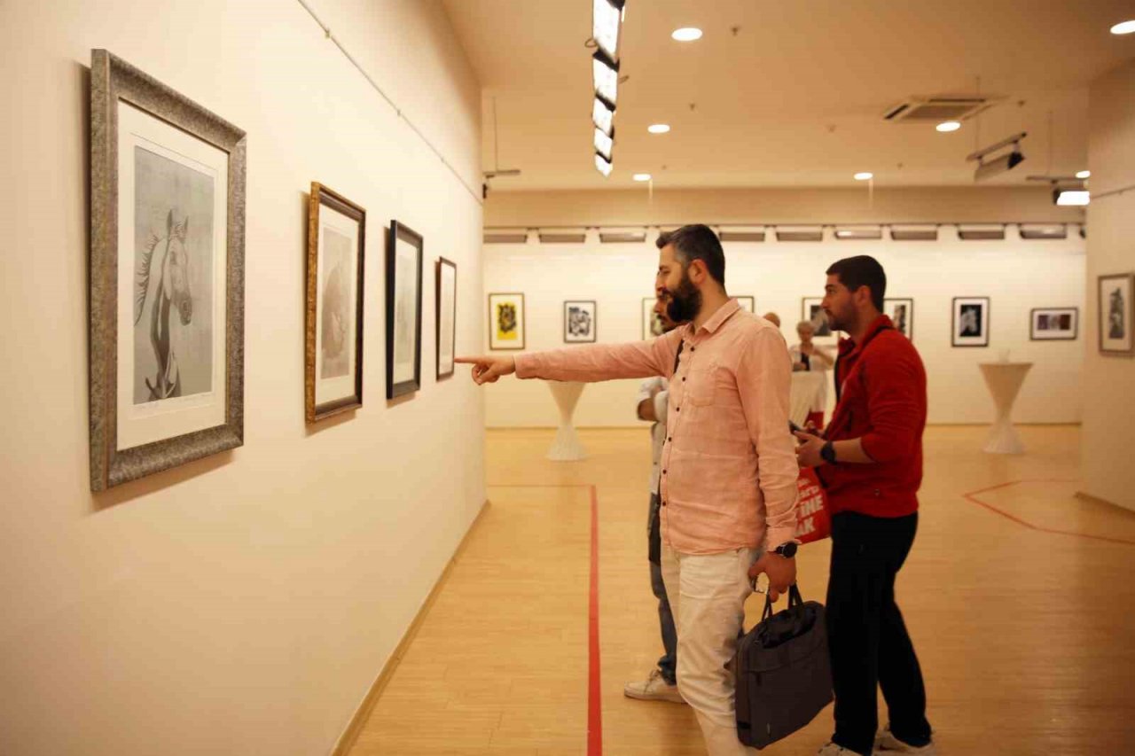 “Bir at bir Murat” temalı sergi