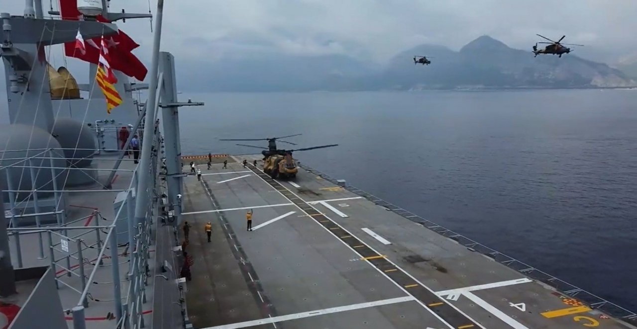 Deniz Kuvvetleri Komutanlığı’ndan gurur tablosu