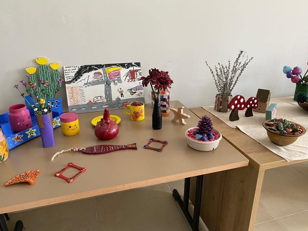 Depremzedelere yönelik kursun sergisi beğenildi